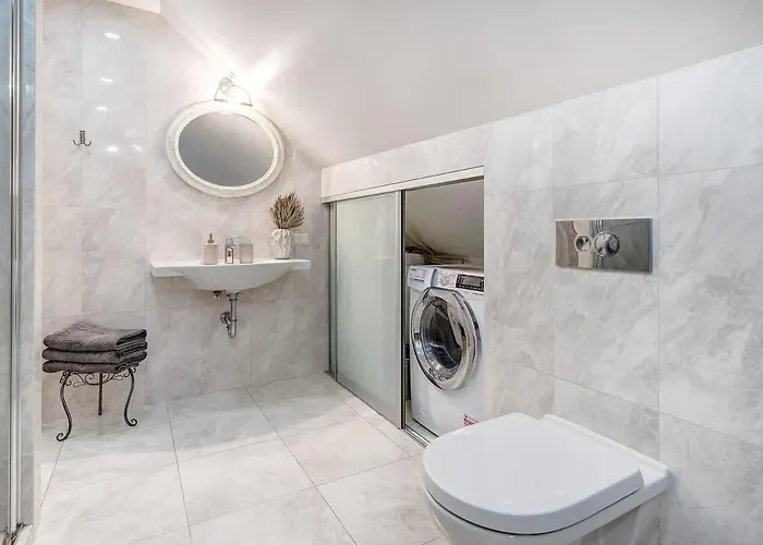 Zemaitijos Versatile 12ppl Triplex Butas Vilnius