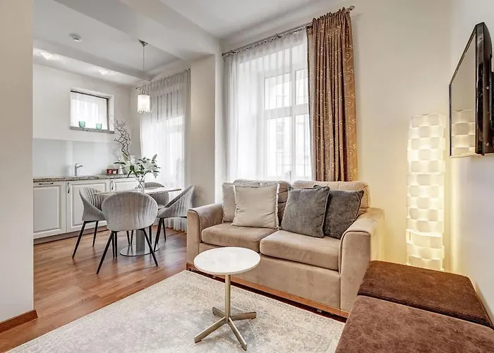 Zemaitijos Versatile 12ppl Triplex Apartment *