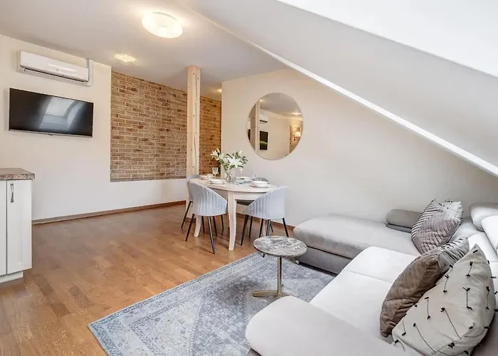 Zemaitijos Versatile 12ppl Triplex *