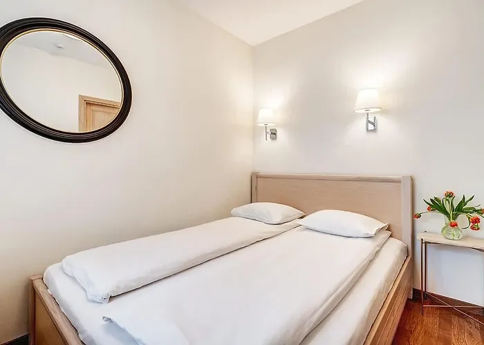 Zemaitijos Versatile 12ppl Triplex * Vilnius