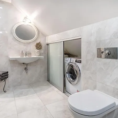 Zemaitijos Versatile 12ppl Triplex Apartament Wilno